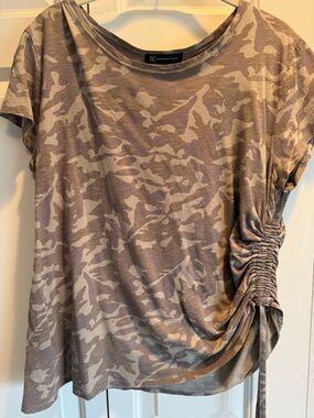INC International Concepts Taupe Camo Ruched Side Short Sleeve Top